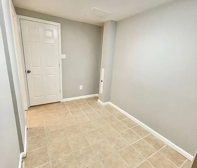 6505 Coachleigh Way — Photo 8