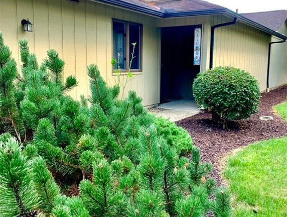 2nd image of 11266 Co Moor Blvd