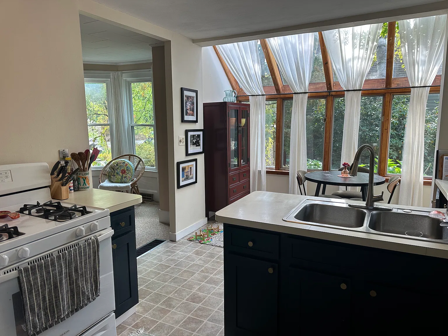 2 bed, 850 sqft, $1,850 — Photo 4