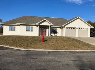 705 Sunset Dr, Gettysburg, SD 57442