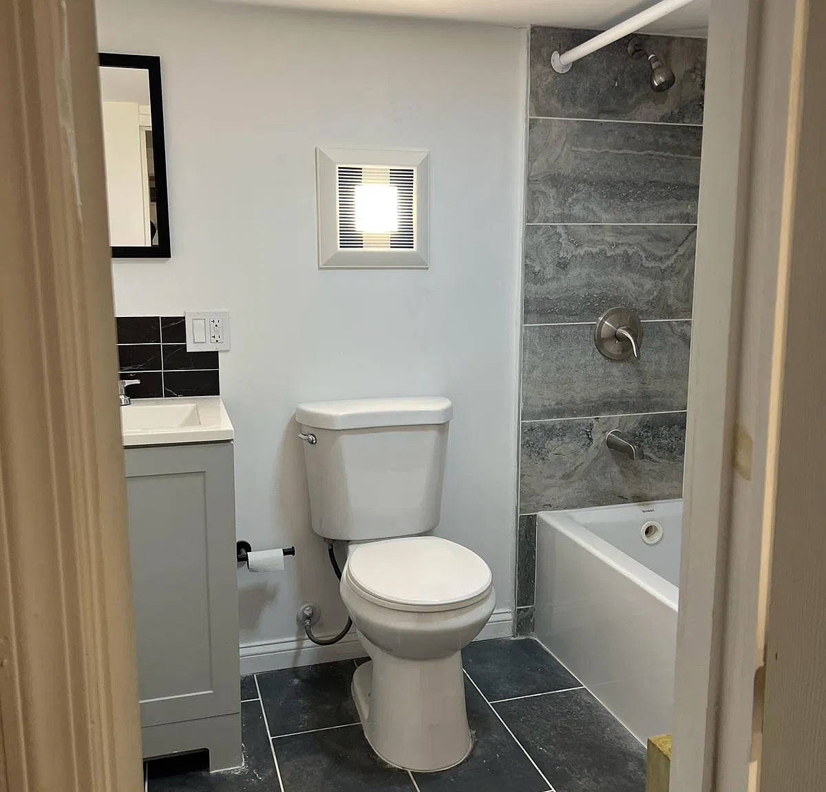 2 bed, $2,350 — Photo 4
