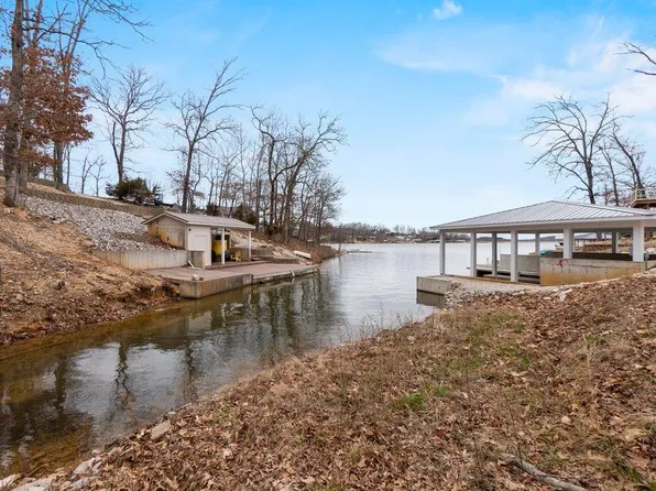 7001 N Point Ct, Perryville, MO 63775