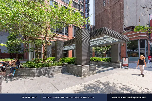 Rented by The Blueground | media 47