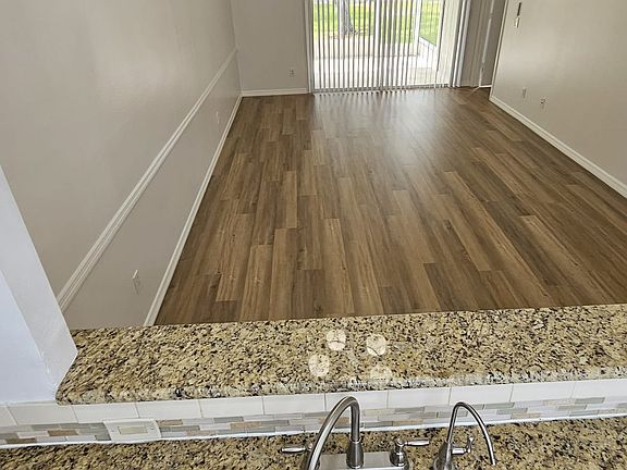 4th image of 13117 Summerton Dr