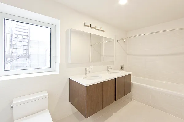 Rented by REAL New York | media 31