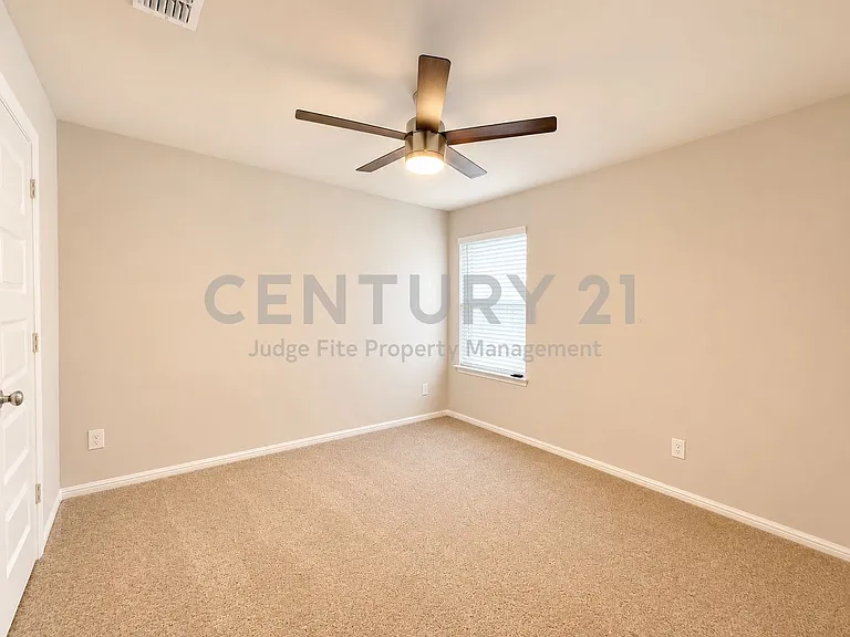3720 Yarrow Dr — Photo 25