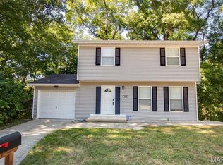 4442 Delta Queen Ln, Godfrey, IL 62035