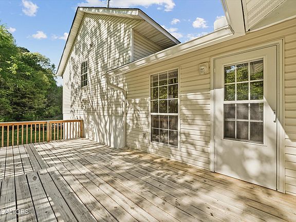5th image of 4227 Larigo Dr