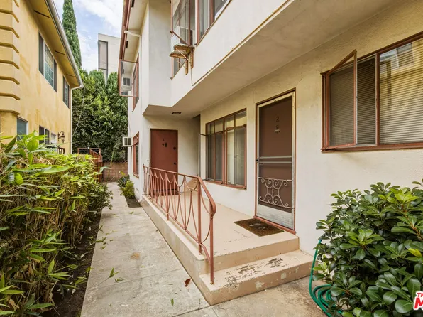 1058 S Wooster St, Los Angeles, CA