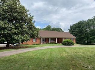 304 Casaloma Dr, Forest, VA 24551