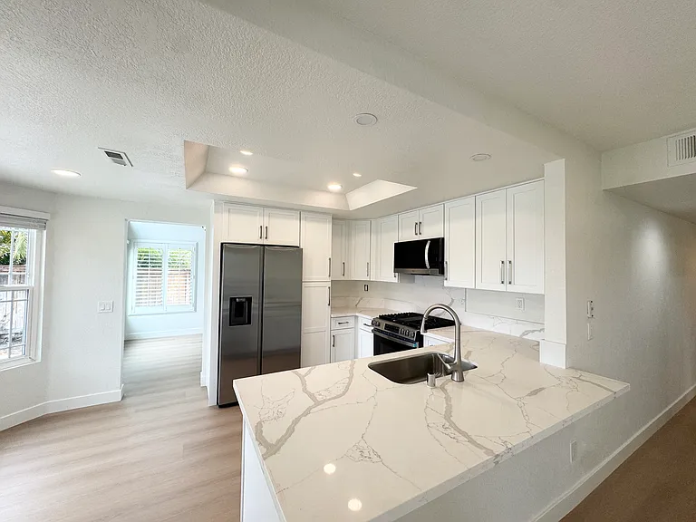3413 Caseras Dr — Photo 7
