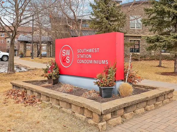 13560 Technology Dr, Eden Prairie, MN