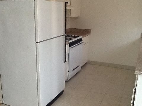 3rd image of 303 Starr Ave APT 20