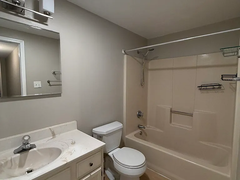 2nd floor full bath