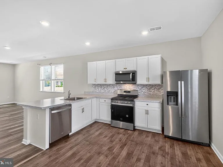 525 Little Eden Way — Photo 11