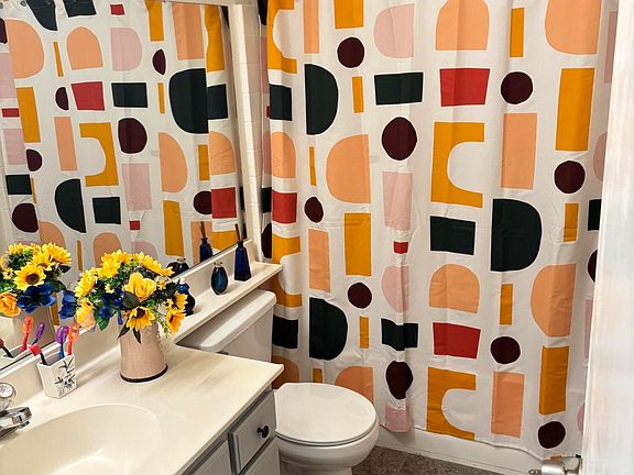 3rd image of 2830 Chuckwagon Rd