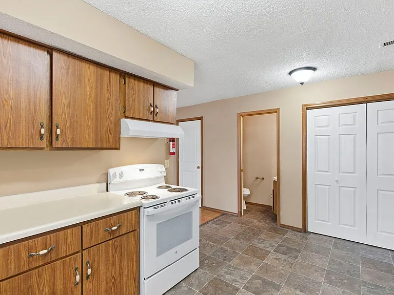 1905 S Ingram Mill Rd #8 — Photo 12