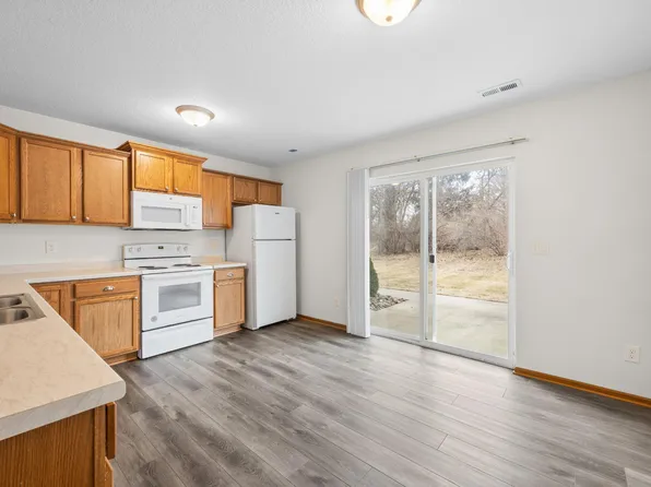 825 Parker Blvd #502, Polk City, IA 50226