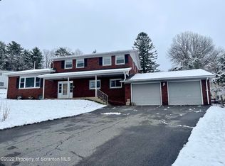 101 Hemlock Dr, Clarks Summit, PA 18411
