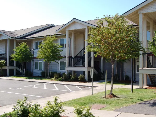 Creekside Villas 516, 516 Tremont Ave APT 202, Bellingham, WA 98226