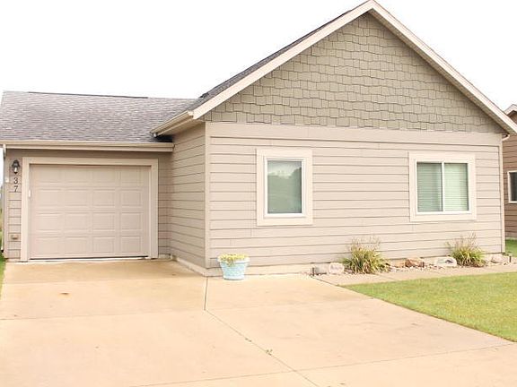 2nd image of 290 240th Ave #37