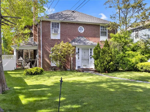 114 Taylor Avenue, Roosevelt, NY 11575