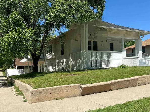 901 9th St, Fairbury, NE 68352