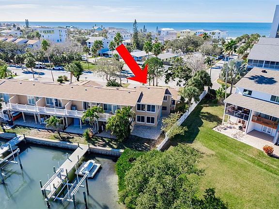 3rd image of 835 E Gulf Blvd #101