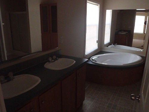 5th image of 2392 Dellinger Dr