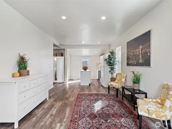 1521 E Spruce Street, Seattle, WA 98122