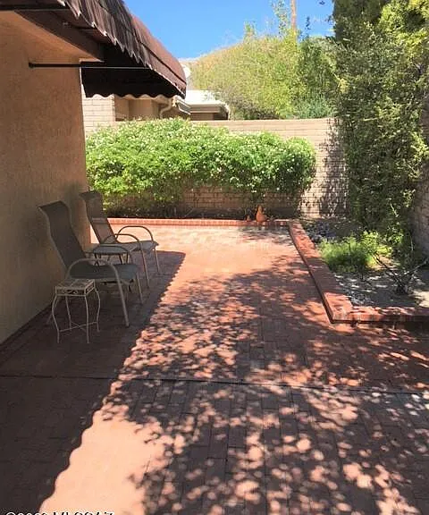 5710 N Camino Del Sol — Photo 23