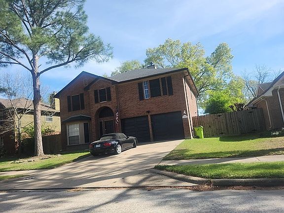2nd image of 20431 Drakewood Dr