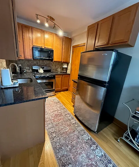 2326 N Lincoln Park W #3D — Photo 2