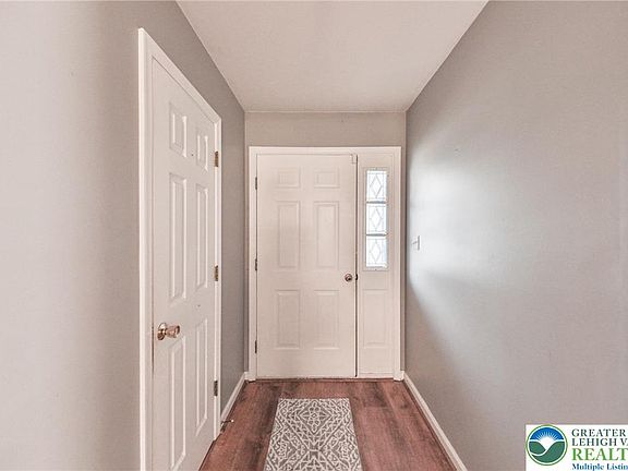 4th image of 2565 Penns Ridge Blvd