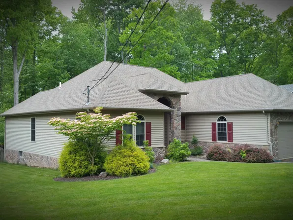 260 Shingle Mill Dr, Drums, PA 18222