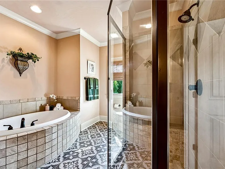 6407 Grand Marina Cir — Photo 74