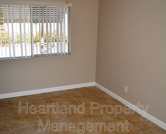 5th image of 4590 Date Ave APT 3