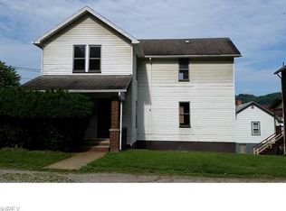 2207 Pleasant Ave, Wellsburg, WV 26070