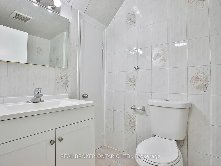 53 Maria St #5 — Photo 16