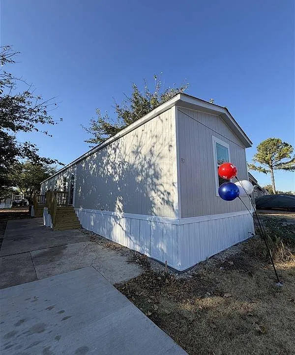 92 Park Ln