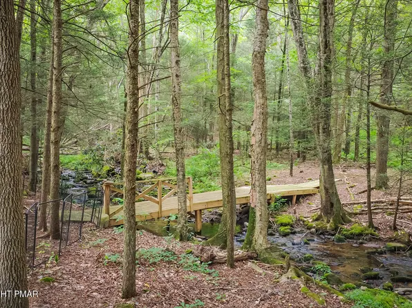 Laurel Rd, Lehighton, PA 18235