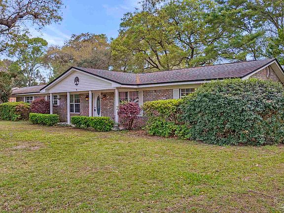 3rd image of 669 Carlton Rd