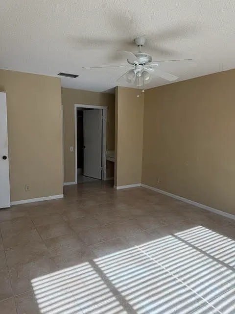 2 bed, 2.0 bath, 1440 sqft, $2,200 — Photo 2