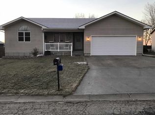 411 West St, Riley, KS 66531
