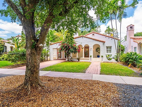3rd image of 521 San Lorenzo Ave