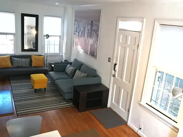 22 Snows Ct NW — Photo 3