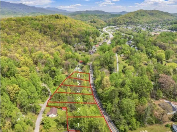 3 Hen Valley Rd, Oliver Springs, TN 37840