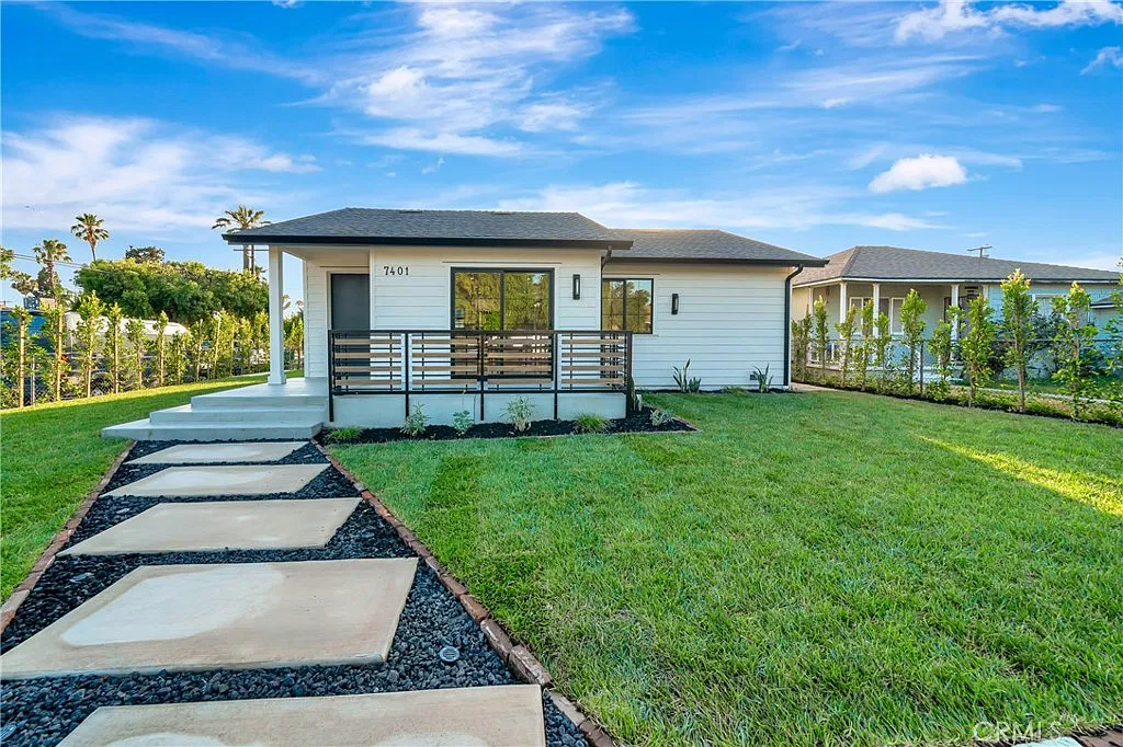 3 bed, 1200 sqft, $4,999 — Photo 3