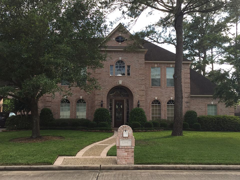 13907 Almahurst Lane