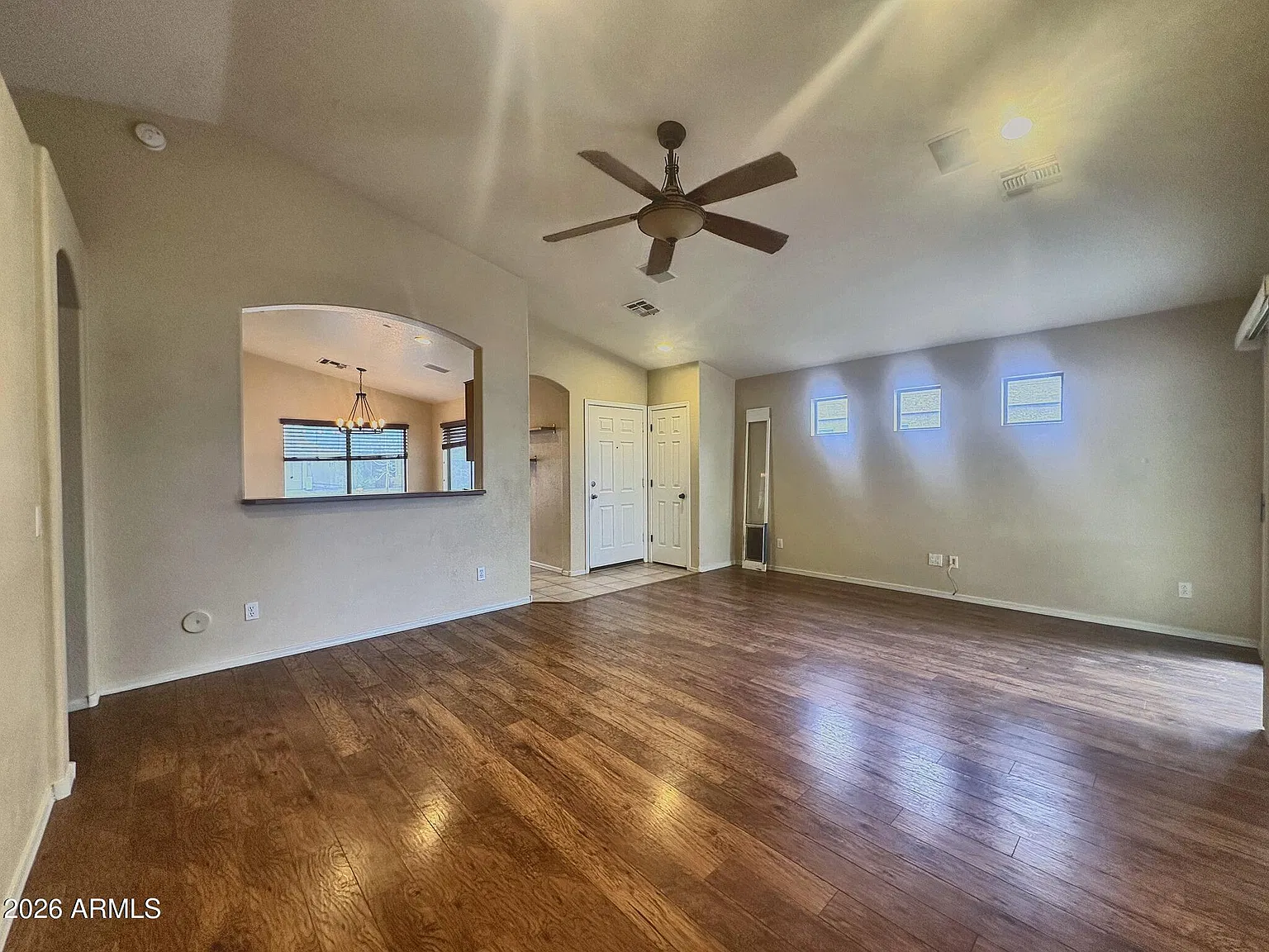 3 bed, 2.0 bath, 1221 sqft, $1,875 — Photo 3